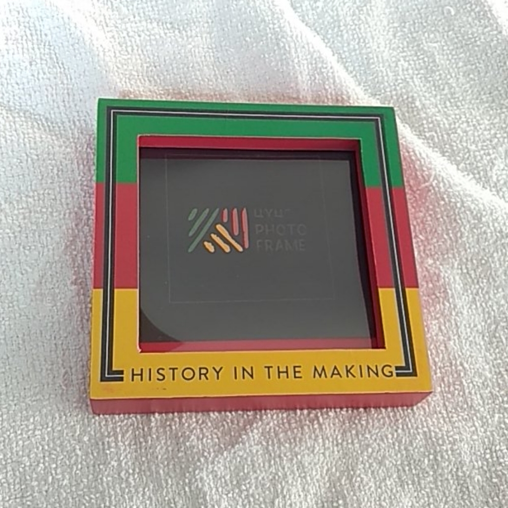 History In The Making 4x4 Tabletop Frame - Picture 5 of 9